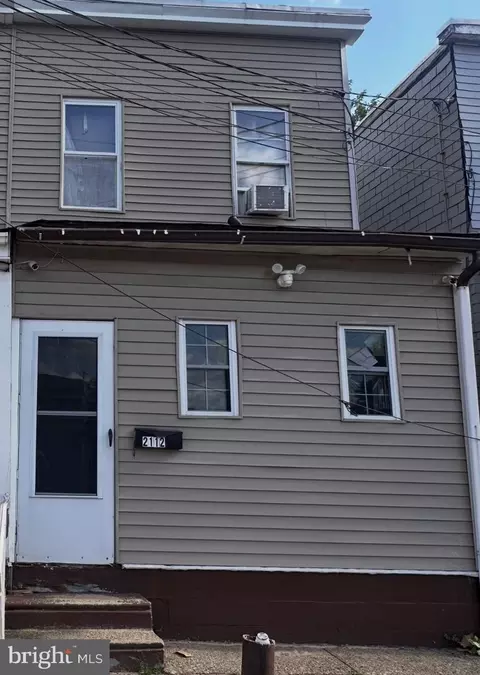 2112 Howell St, Camden, NJ 08105