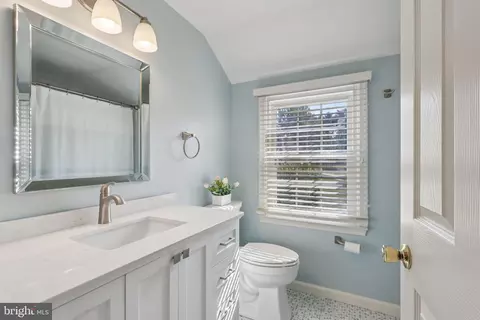 Bath - 116 Split Rail Dr, Cherry Hill, NJ 08034 photo 3 of 4
