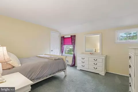 Bedroom - 116 Split Rail Dr, Cherry Hill, NJ 08034 photo 6 of 8
