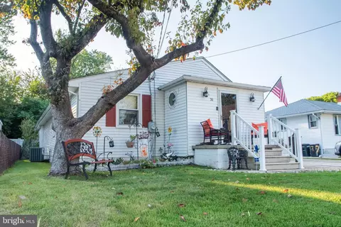31 Swathmore Ave, Gloucester City, NJ 08030