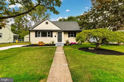 41 Ward Ave, Audubon, NJ 08106