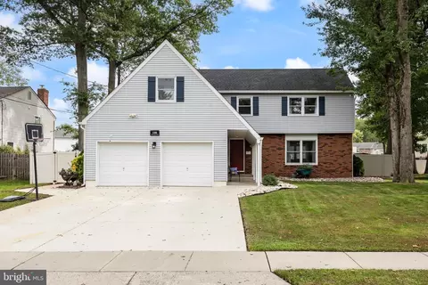 138 Greenvale Rd, Cherry Hill, NJ 08034