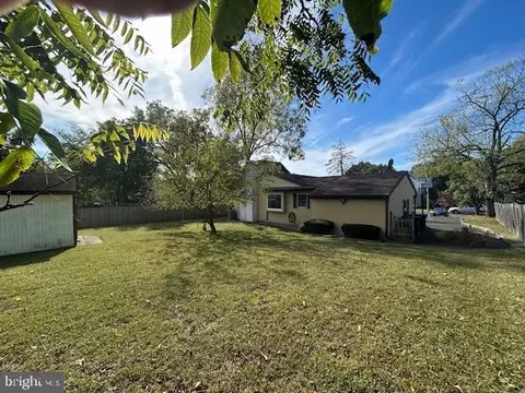 Exterior - 25 State Ave, Lindenwold, NJ 08021 photo 2 of 3
