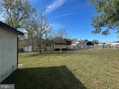 Exterior - 25 State Ave, Lindenwold, NJ 08021 photo 3 of 3