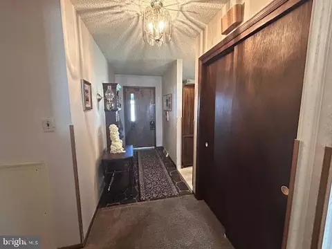 Entry Way - 25 State Ave, Lindenwold, NJ 08021 photo 3 of 6