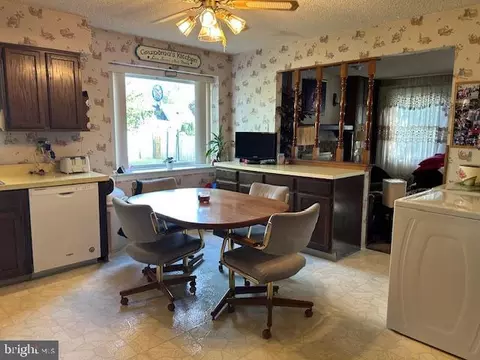 Kitchen - 25 State Ave, Lindenwold, NJ 08021 photo 2 of 4