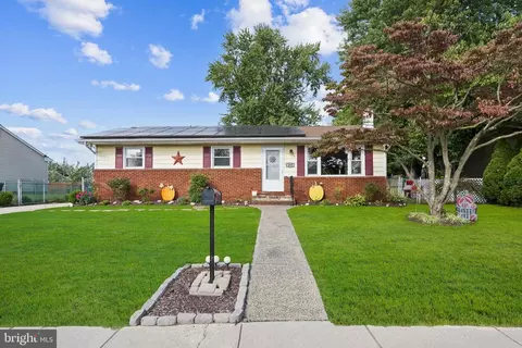 409 9th Ave, Lindenwold, NJ 08021