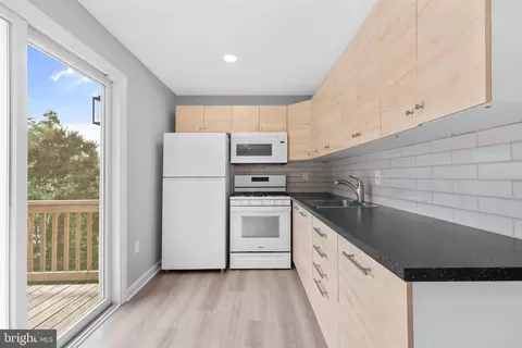 Kitchen - 605 Evesham Rd, Voorhees, NJ 08043 photo 3 of 3