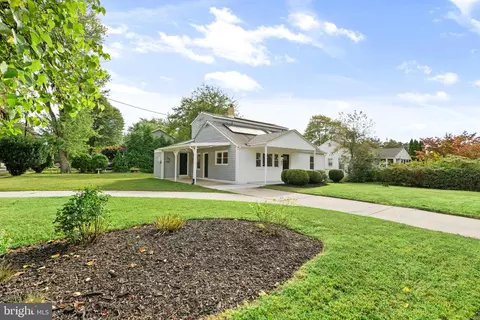 605 Evesham Rd, Voorhees, NJ 08043