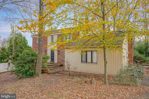 1004 Owl Pl, Cherry Hill, NJ 08003