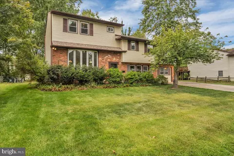 923 Deland Ave, Cherry Hill, NJ 08034