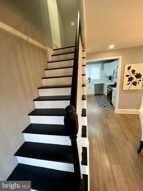 Entry Way - 15 E 8th Ave, Pine Hill, NJ 08021 photo 4 of 7