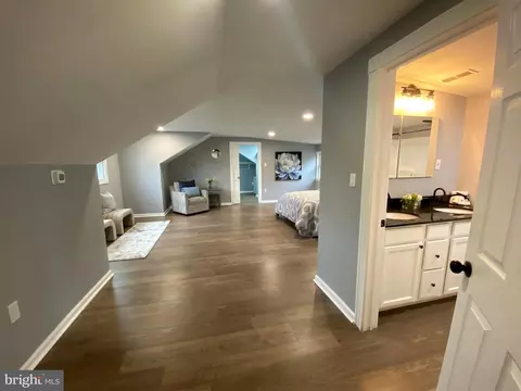 Entry Way - 15 E 8th Ave, Pine Hill, NJ 08021 photo 7 of 7
