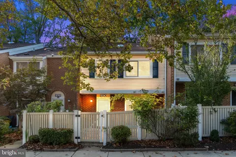 1090 Corbridge Ct, Voorhees, NJ 08043