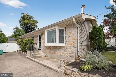 219 E Madison Ave, Collingswood, NJ 08108