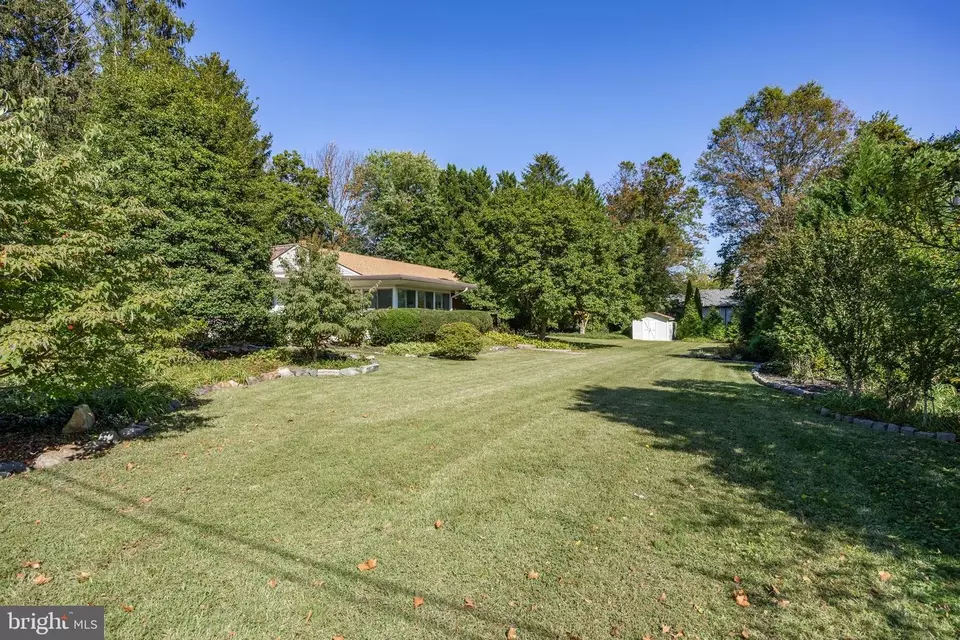 Exterior - 311 Saint James Ave, Merchantville, NJ 08109 photo 9 of 10