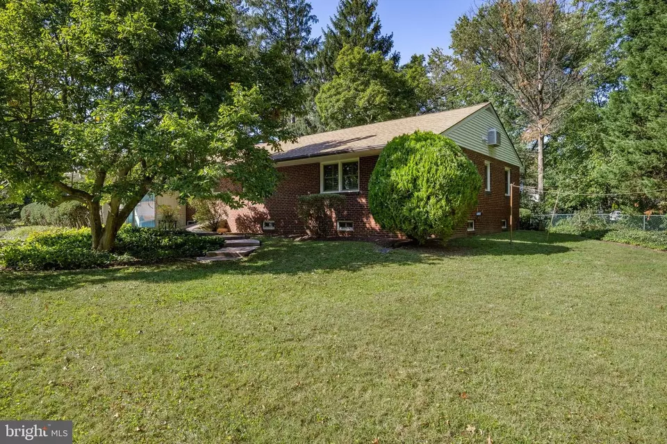 Exterior - 311 Saint James Ave, Merchantville, NJ 08109 photo 8 of 10