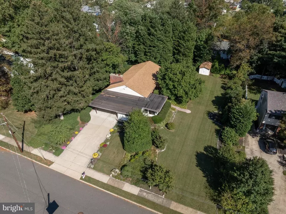 View/Area - 311 Saint James Ave, Merchantville, NJ 08109 photo 5 of 7