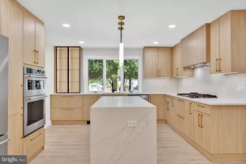 1105 Heartwood Dr, Cherry Hill, NJ 08003