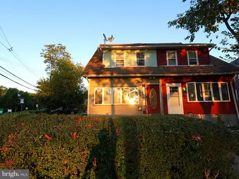 200 Evergreen Ave, Oaklyn, NJ 08107