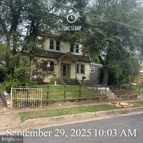 6861 Clark Ave, Pennsauken, NJ 08110