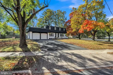 Exterior - 100 Eagle Ln, Cherry Hill, NJ 08003 photo 3 of 5