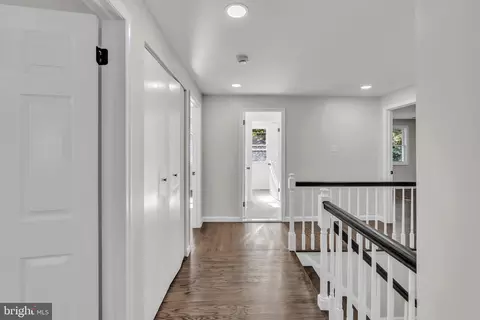 Entry Way - 100 Eagle Ln, Cherry Hill, NJ 08003 photo 14 of 15