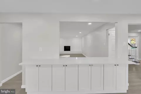 Entry Way - 100 Eagle Ln, Cherry Hill, NJ 08003 photo 9 of 15