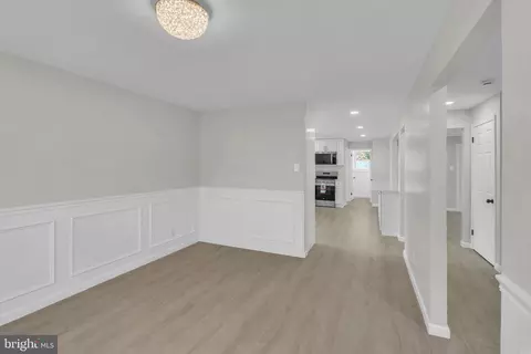 Entry Way - 100 Eagle Ln, Cherry Hill, NJ 08003 photo 5 of 15
