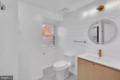 Bath - 100 Eagle Ln, Cherry Hill, NJ 08003 photo 3 of 6