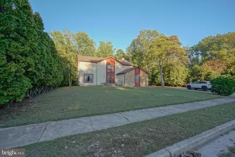 6 Ashbrooke Dr, Voorhees, NJ 08043