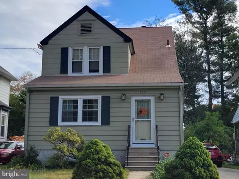 124 Crestmont Ter, Collingswood, NJ 08108