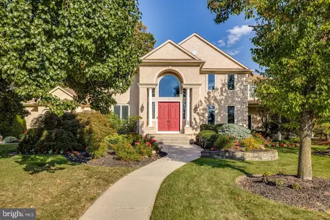 2 Collage Ct, Cherry Hill, NJ 08003