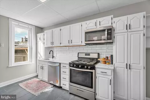 314 Warren St, Gloucester City, NJ 08030