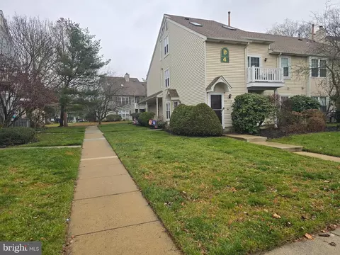 404 Wimbledon Way, Blackwood, NJ 08012