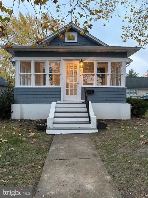 332 W Merchant St, Audubon, NJ 08106
