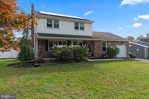 360 Lower Landing Rd, Blackwood, NJ 08012