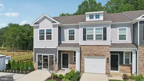 43 Whaler Dr, Runnemede, NJ 08078