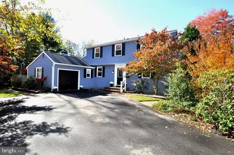 10 Blatherwick Dr, Berlin, NJ 08009