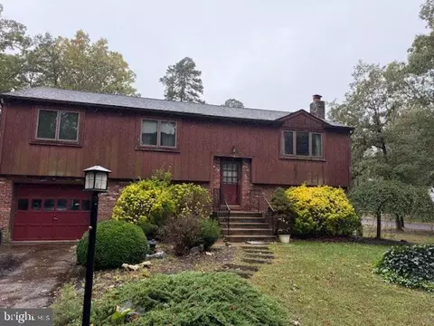 1 Teaberry Ct, Hammonton, NJ 08037
