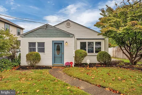 411 Albany Ave, Barrington, NJ 08007
