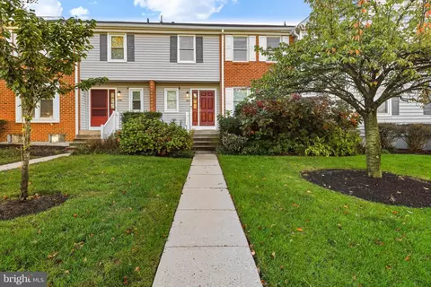 725 Society Hill Blvd, Cherry Hill, NJ 08003