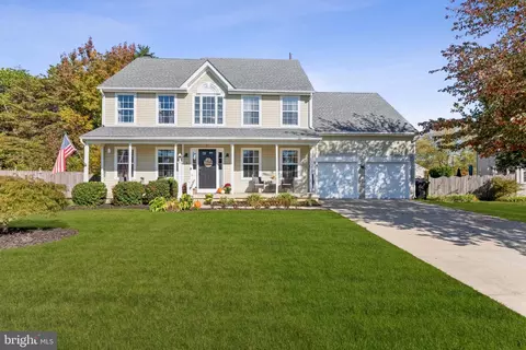 3 Glen Burnie Ct, Sicklerville, NJ 08081