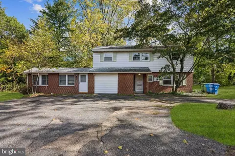 101 Ramble Rd, Cherry Hill, NJ 08034
