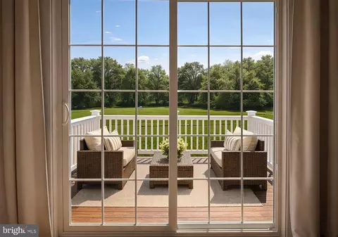 18 Silas Ln, Laurel Springs, NJ 08021
