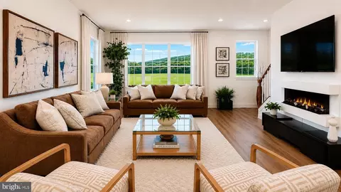 10 Little Pond Dr, Laurel Springs, NJ 08021