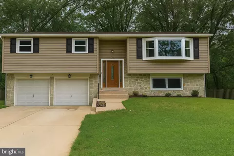 21 Briarcliff Rd, Atco, NJ 08004