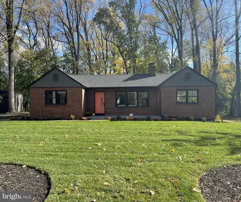 145 Park Dr, Cherry Hill, NJ 08002