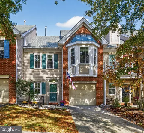 42 La Costa Dr, Blackwood, NJ 08012