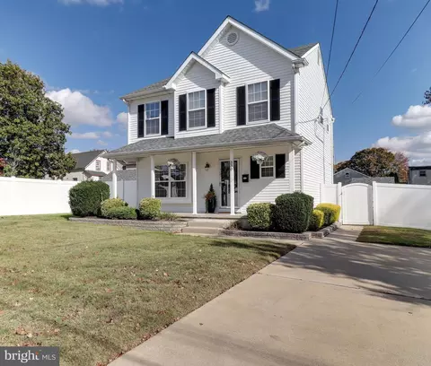 330 Price Ave, Glendora, NJ 08029